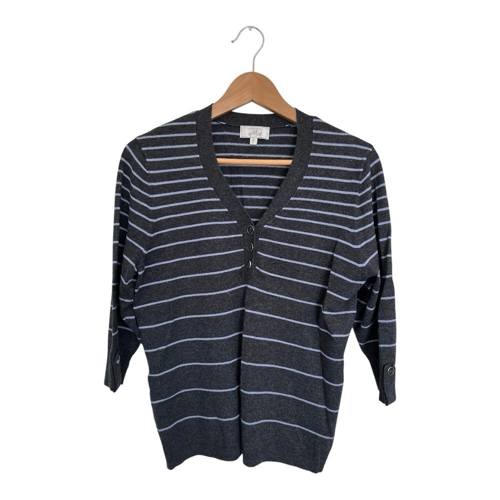FREE with any purchase - collection Mat Gray & blue Striped V-Neck Sweater SZ L